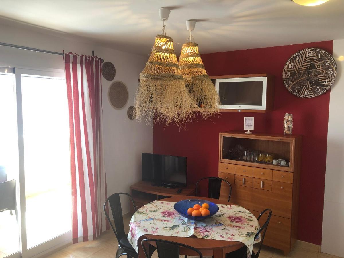 Apartamentos Playa Torrenostra Kültér fotó