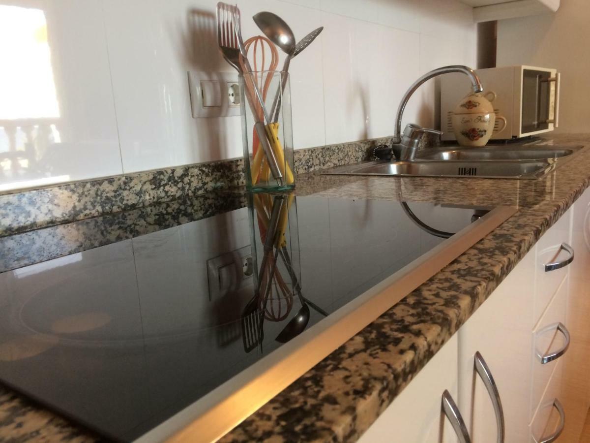 Apartamentos Playa Torrenostra Kültér fotó
