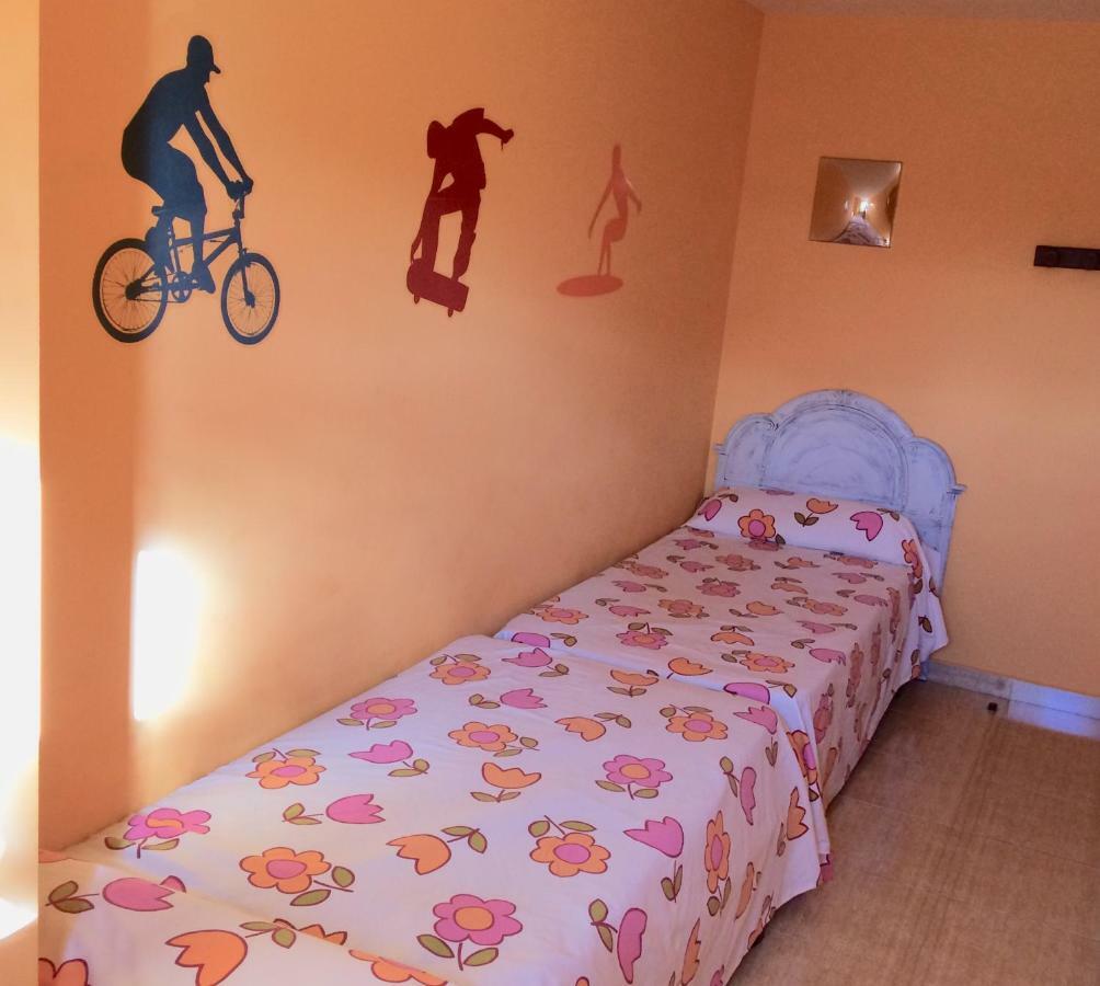 Apartamentos Playa Torrenostra Kültér fotó
